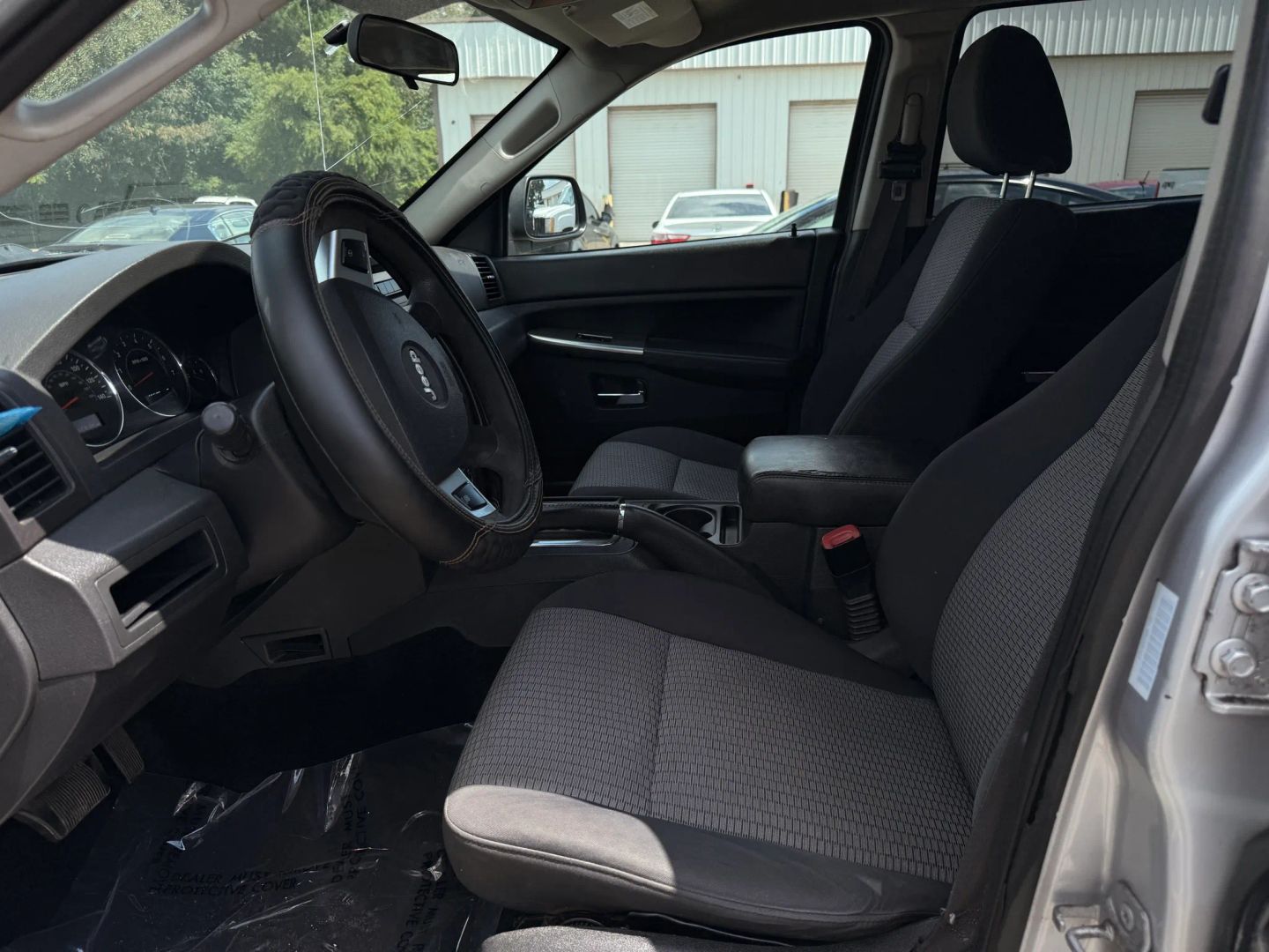 jeep grand cherokee 2010 1J4PR4GK0AC110270 image jeep grand cherokee 2010 1J4PR4GK0AC110270 image